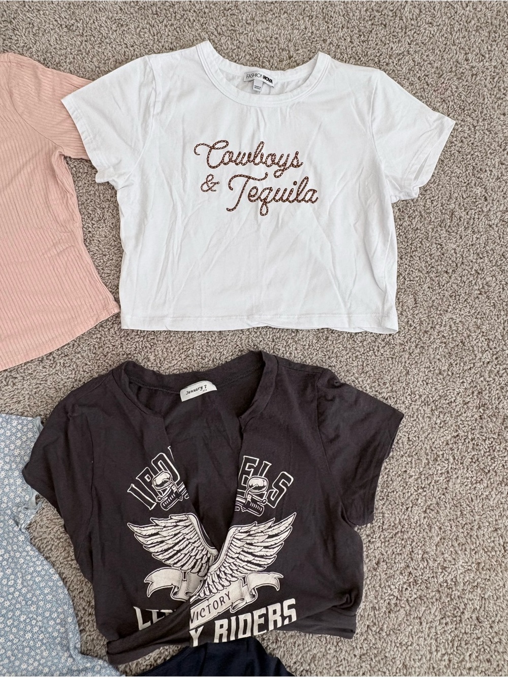 Small shirt bundle - Picture 2 of 9